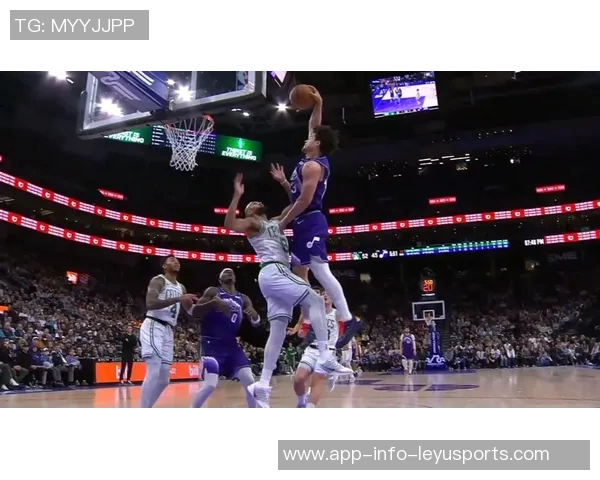 怀特惊叹克莱顿惊人运动能力球探报告未提及其扣篮实力